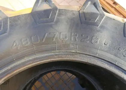 2 Pirelli Schlepperreifen TM700 480/70R28