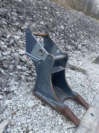 Menzi Muck Schreitbagger Schreithilfe Fällgreifer