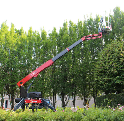 Arbeitsbühne Raupenfahrwerk Hinowa TC 13S