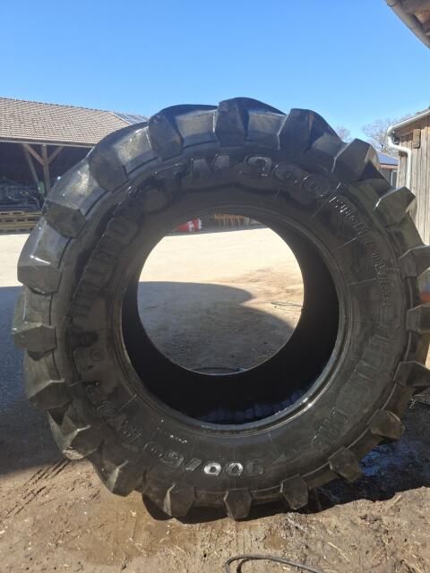 900/60R42 Trelleborg TM800 180D Einzelstück