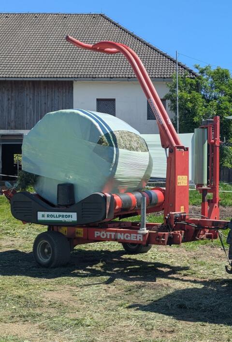 Wickelmaschine Pöttinger Rollprofi G400