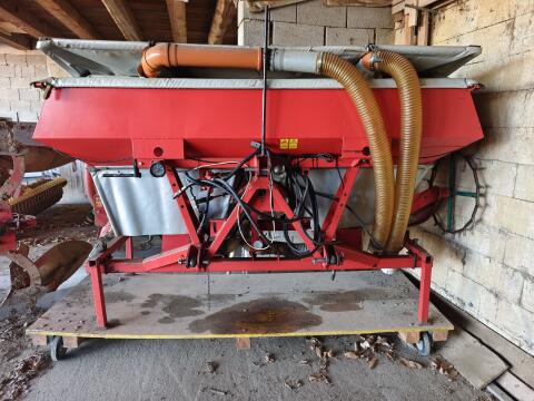 Kverneland Fronttank DF2