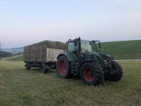 Verkaufe Schwarzmüller Ballenanhänger