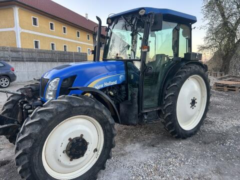 New Holland TN85-SA