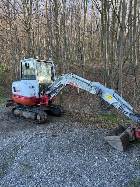 Takeuchi TB230 / TB216 Zubehör Mulcher, Bohrer, Verlängerung