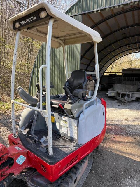 Takeuchi TB 216 Bagger, Bj. 2015, 2.955 Bstd.