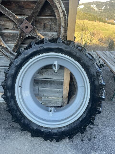 Zwillingsreifen für 480/70R30