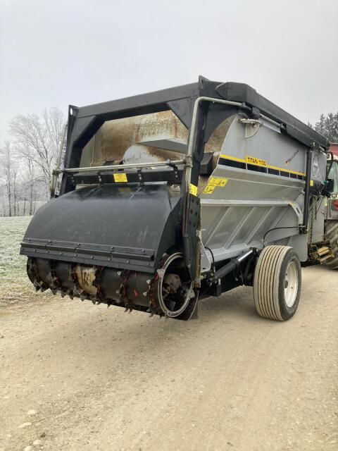 Hirl Futtermischwagen