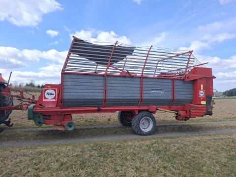 Ladewagen Erntewagen Fella 32 m³ mit Querförderband