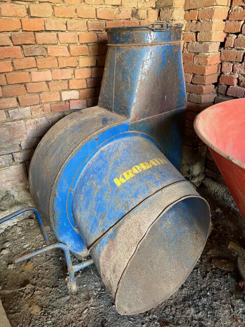 Heugebläse, Düngerstreuer, Elektromotoren