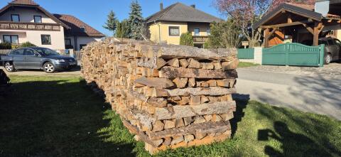 Weiches Brennholz