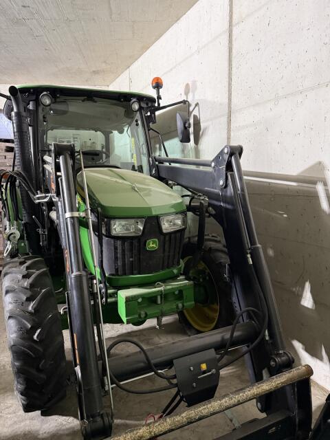 John Deere 5058e