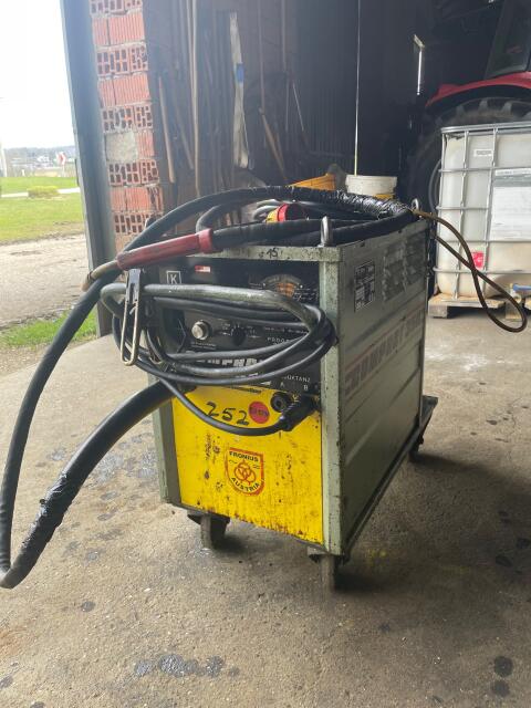 Zu verkaufen Fronius Compact 350 Schweißgerät 4730 Wölflhof