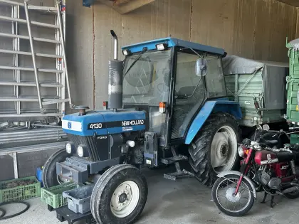 New Holland Ford 4130