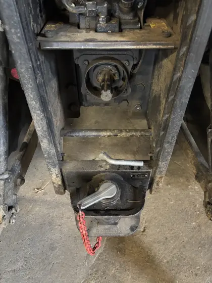 Anhänger Bock/Schlitten Archetti 310 mm Schlitten Steyr CNH