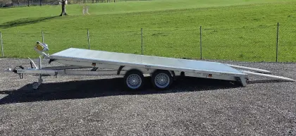 Anhänger Vermietung Verleih Autotransporter
