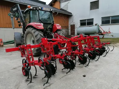 6-reihiges Hackgerät für Mais und Kürbis