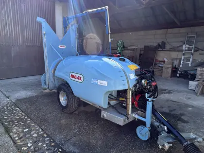 Gebläsespritze 1.000 l