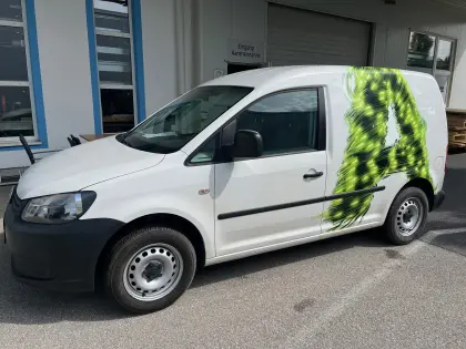 VW Caddy 1.6TDI 1. Besitz kein Rost VW Service Pickerl 10/26
