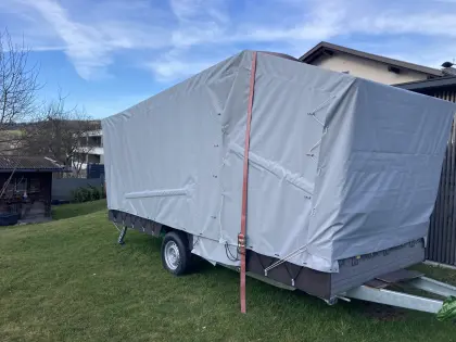 Wohnwagen aus Holz "Alphütte2Go"