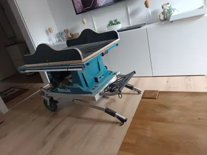 Makita Tischkreissäge MLT 100