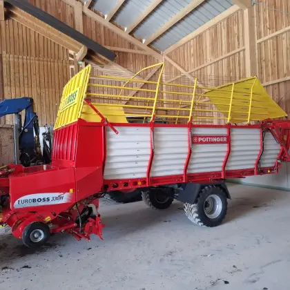 Pöttinger Euroboss 330H Supermatic / Ladewagen