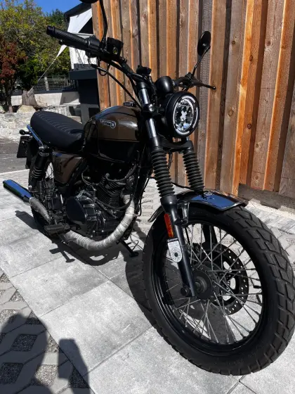 Brixton Cromwell 125