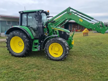 John Deere 6120 M