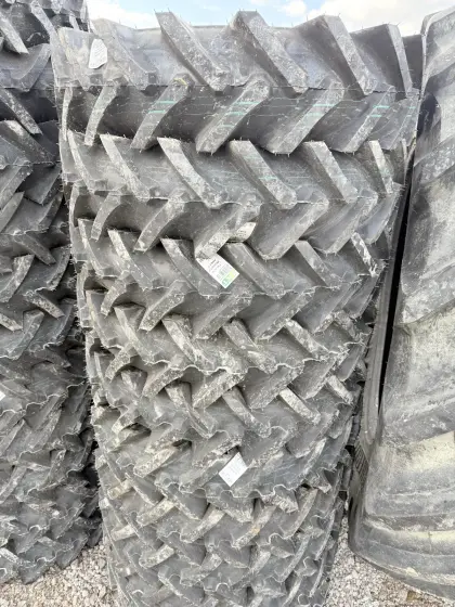 Reifen 7.50-16 BKT Horsch AS-08 mit 10 PR (extra verstärkt)