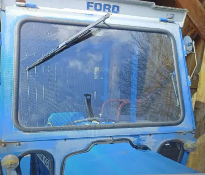 Gesucht vom Fritzmeier Dach Ford 3600 Seitentüren Rückteil