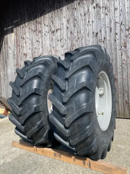 Traktorreifen 14,9 R 24