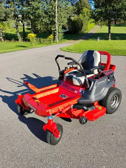 Ariens IKON XD 42