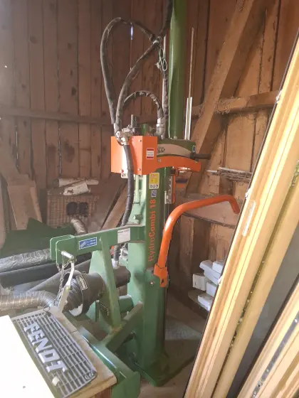 Brennholz Spaltgerät