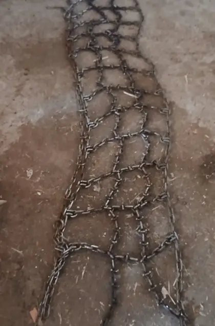 Schneeketten mit Eisbrecher