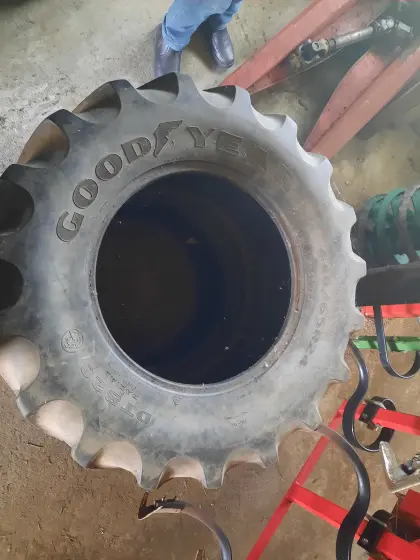 Good Year 440/65/24 - 2 Stk.