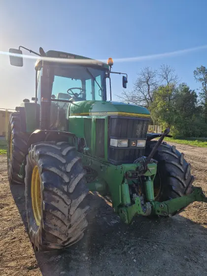 John Deere 7700
