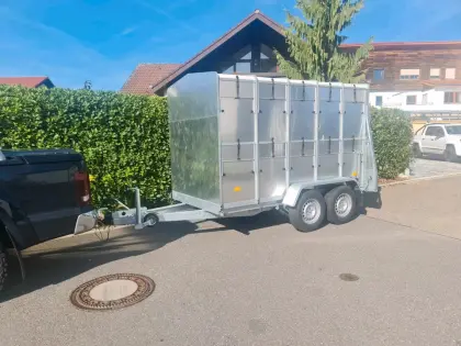 Tieranhänger VT 2730 HT Tiertransporter