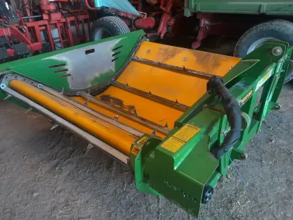 Rundballenabroller Hustler