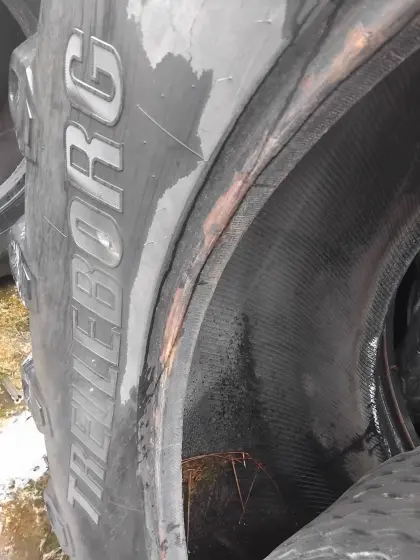 Einige günstige Traktorreifen, 1 Komplettrad, Radgewichte