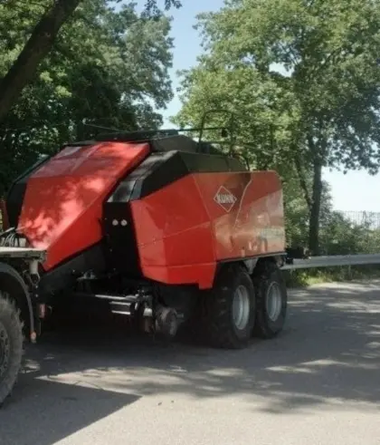 Kuhn LSB 1270 DX Bj. 17 erst 10.000 Ballen