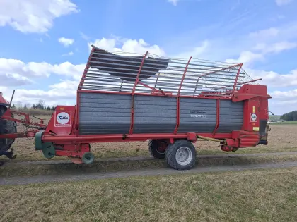 Ladewagen Erntewagen Fella 32 m³ mit Querförderband