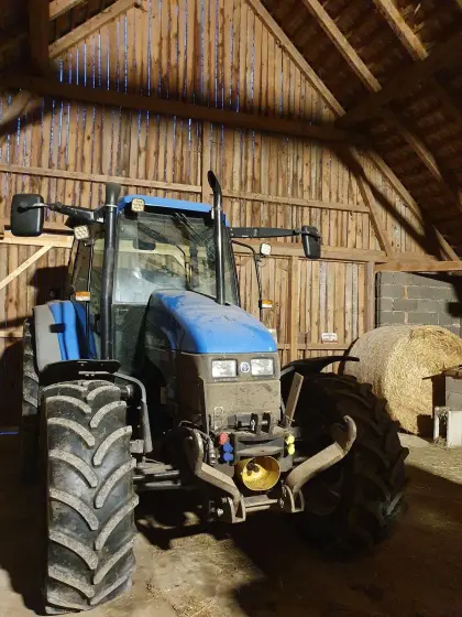 New Holland TS100