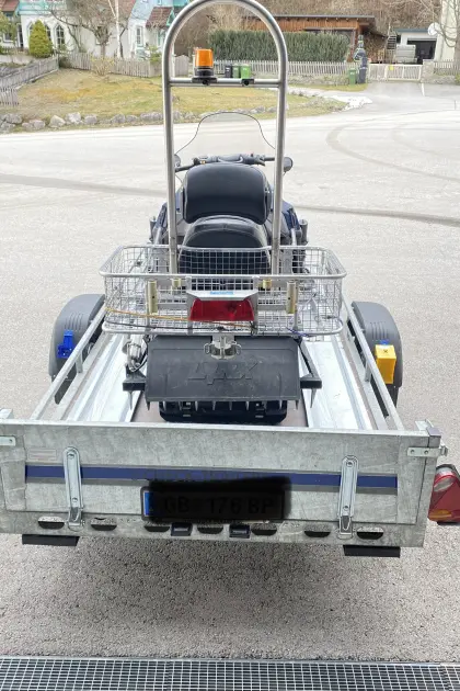 Lynx Yeti V800 Pro mit Anhänger