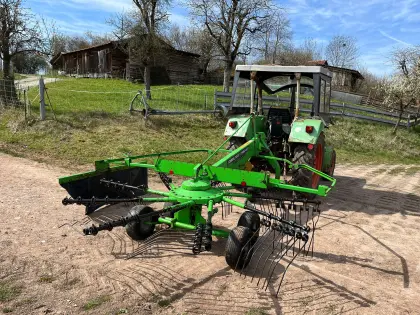 Schwader Deutz-Fahr KS 2.33 DN Stützrad und Tandemachse