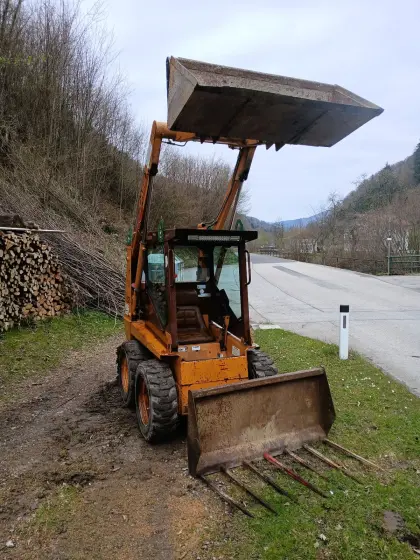 Kompaktlader Case 1825