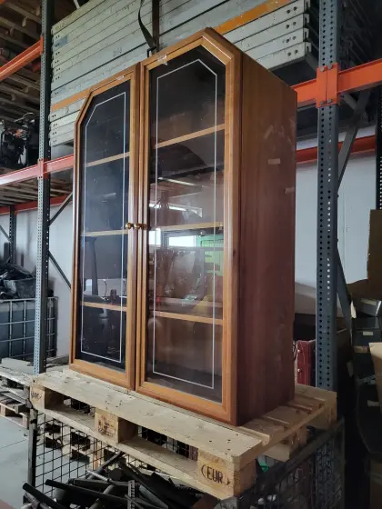 Vitrine, Schrank günstig abzugeben