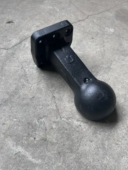 Flanschzugöse K80