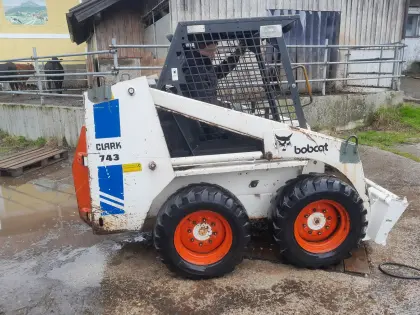 Bobcat 743
