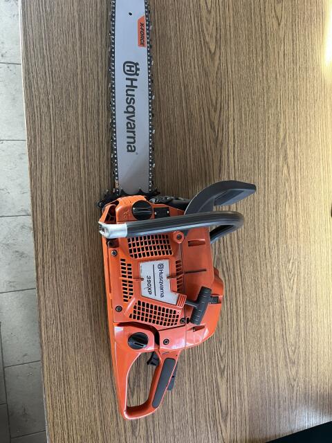 Husqvarna 390XP