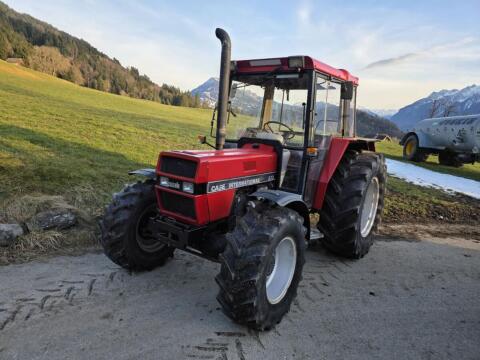 Case IH 833